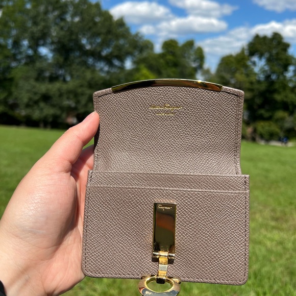 Ferragamo Gancini business card holder - Picture 2 of 10